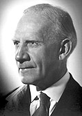 Sir Robert Robinson